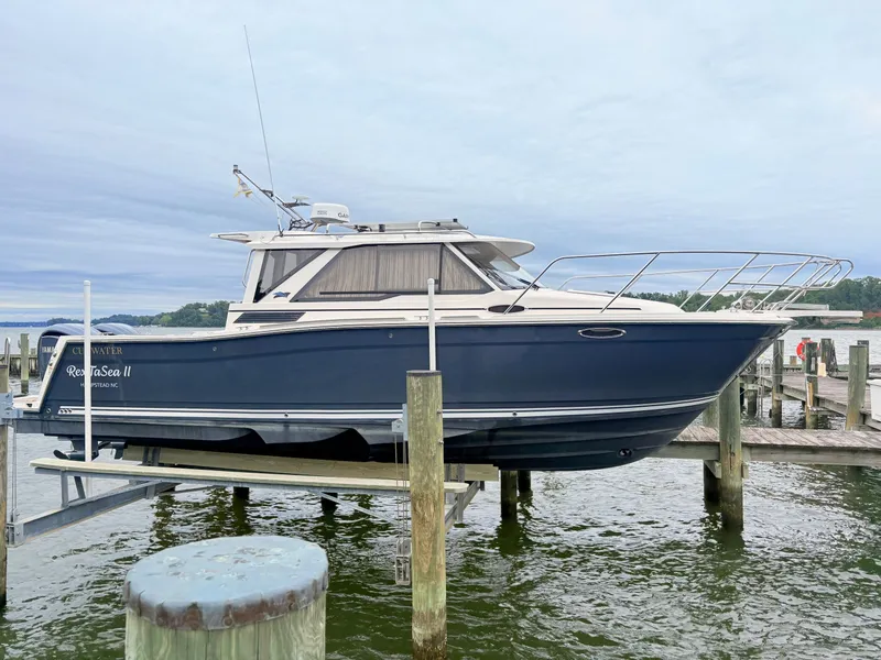 The Image of Cutwater 288 Coupe 2022 - 0