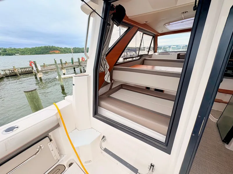 Slide: The Image of Cutwater 288 Coupe 2022 - 29