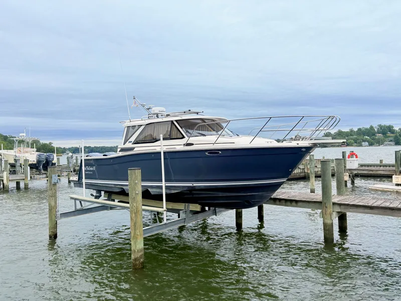 Slide: The Image of Cutwater 288 Coupe 2022 - 35