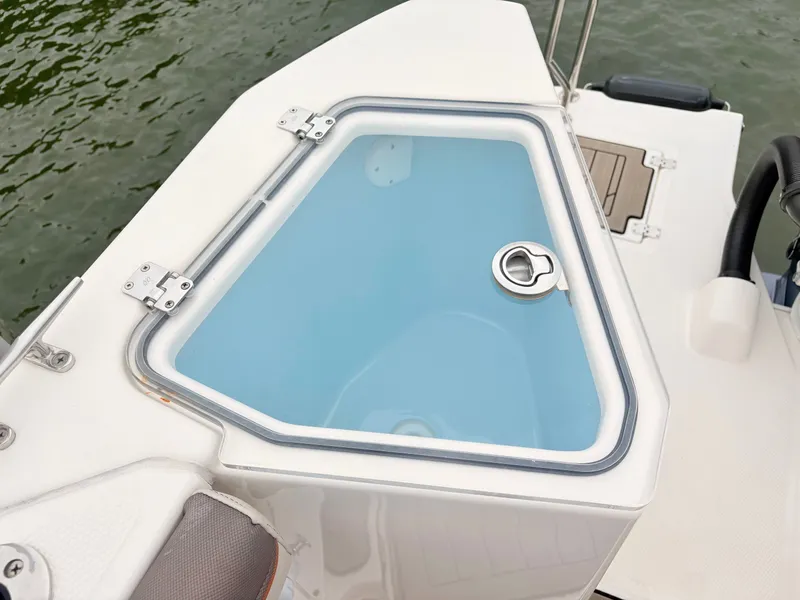 Slide: The Image of Cutwater 288 Coupe 2022 - 9