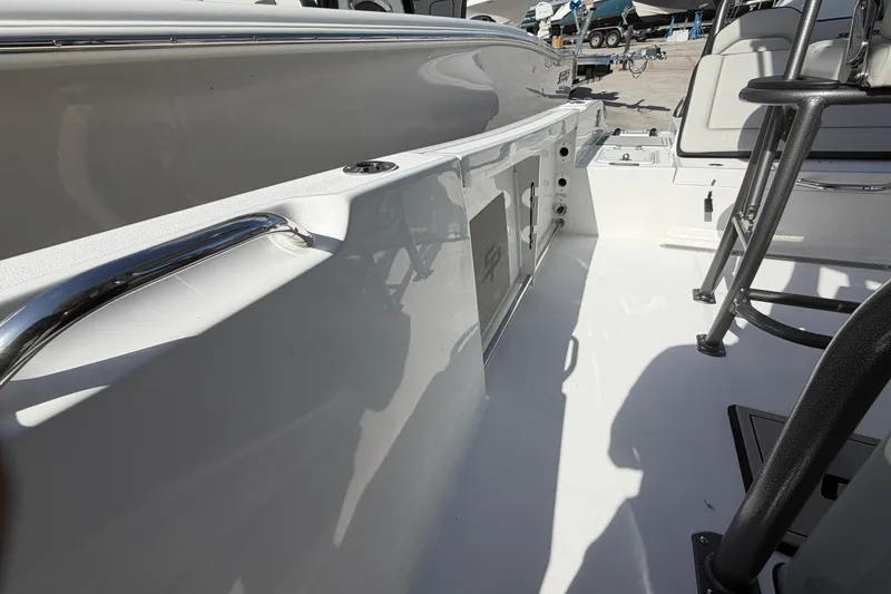Slide: The Image of 2026 Sea Pro 225FLX Sandbar boat interior with sleek design and modern features. - 31