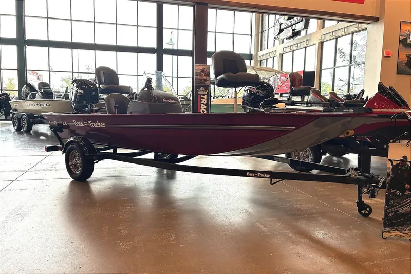 The Image of 2026 Tracker Bass Tracker Classic XL in a showroom. - 0