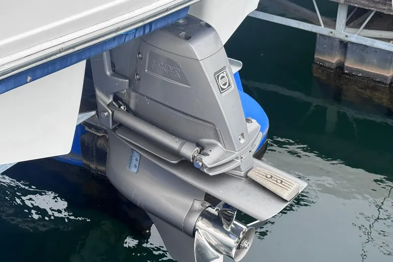 Slide: The Image of 2021 Chaparral 237 SSX boat with Volvo Penta outdrive in water. - 17