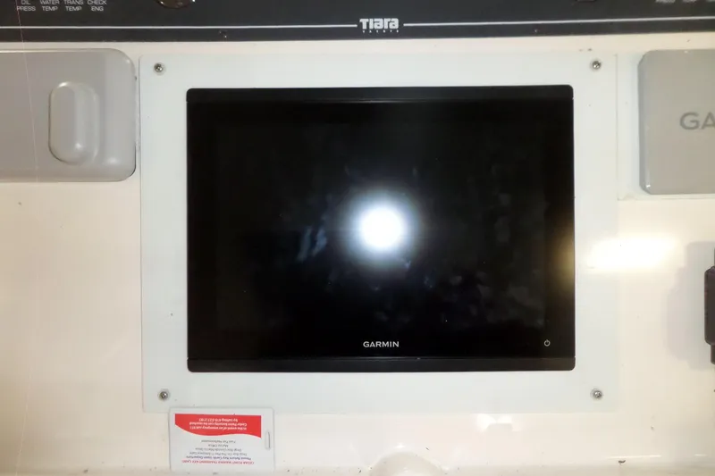 Slide: The Image of Garmin display on 2006 Tiara Yachts 3600 Sovran dashboard. - 19