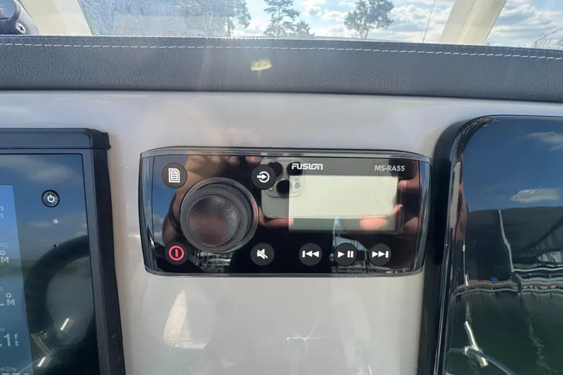 Slide: The Image of Fusion MS-RA55 stereo system on 2014 Boston Whaler 210 Dauntless dashboard. - 23