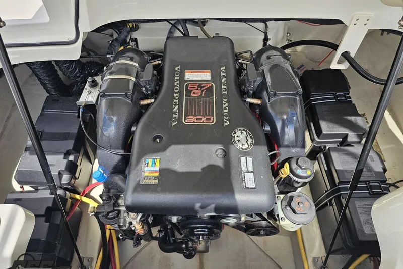 Slide: The Image of Volvo Penta engine in 2010 Cobalt 232 WSS boat, detailed view. - 99