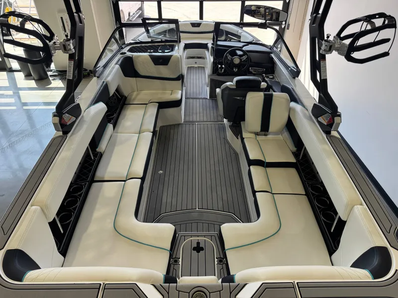 Slide: The Image of Interior of 2020 Nautique Super Air Nautique GS24 boat. - 13