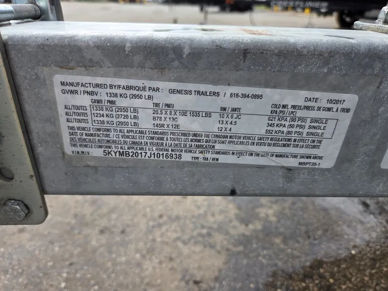 Slide: The Image of Starcraft STR20 2005 trailer label with technical specifications and manufacturer details. - 30