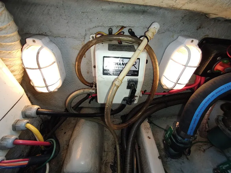Slide: The Image of Mainship Pilot 30-II Sedan 2005 - 102