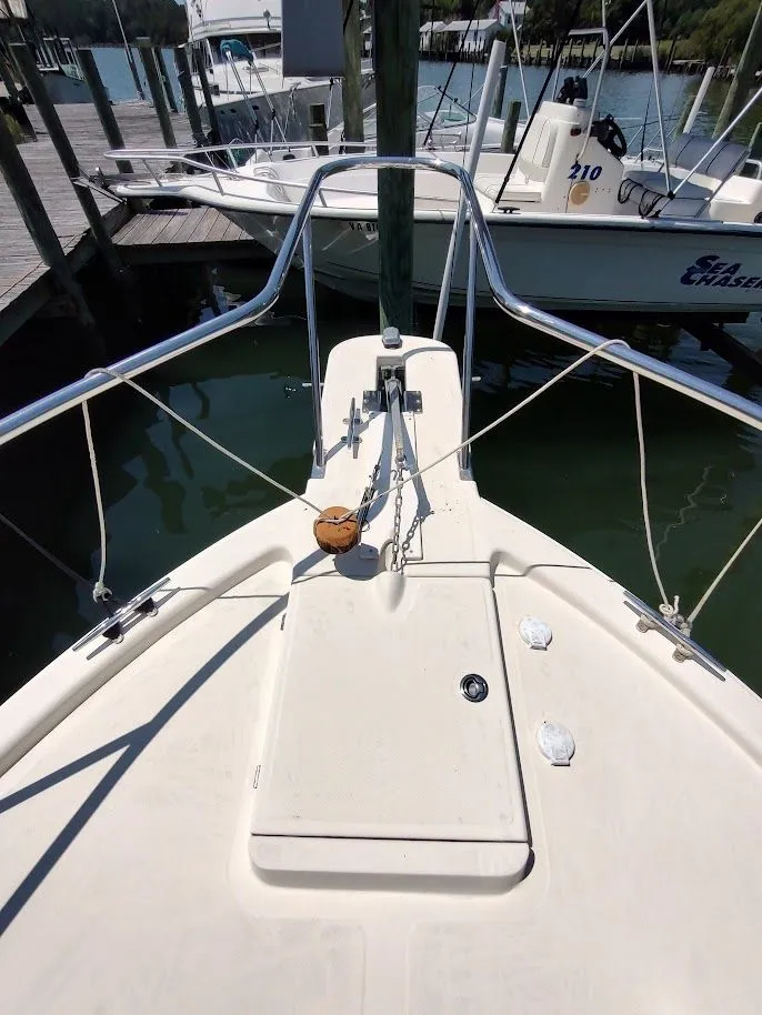 Slide: The Image of Mainship Pilot 30-II Sedan 2005 - 16