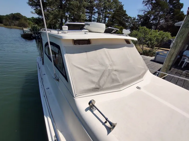 Slide: The Image of Mainship Pilot 30-II Sedan 2005 - 19