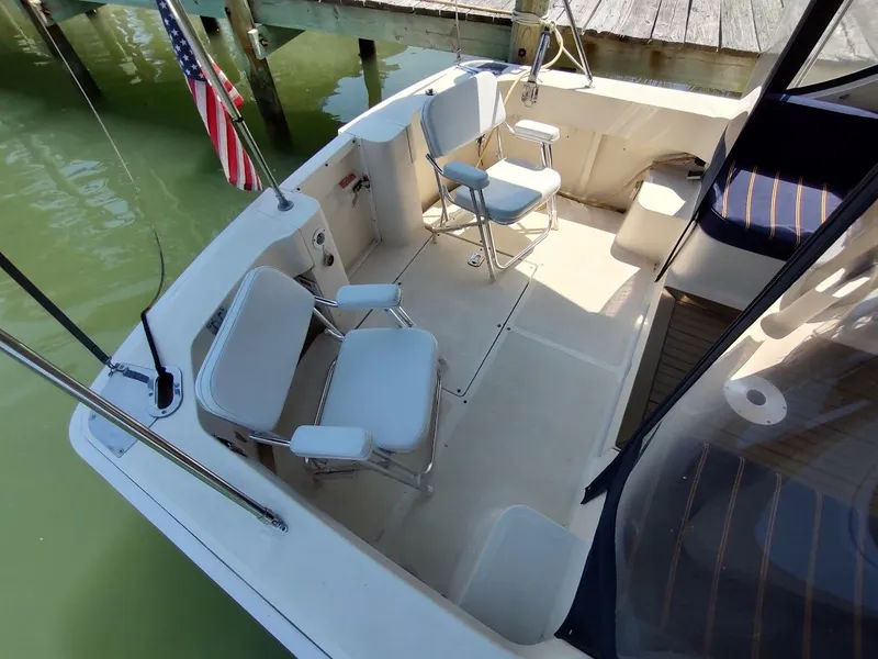 Slide: The Image of Mainship Pilot 30-II Sedan 2005 - 23