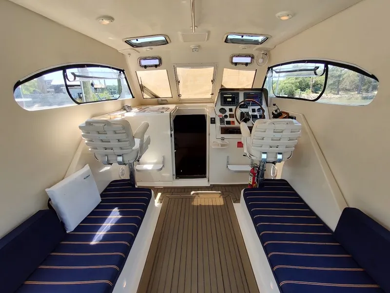 Slide: The Image of Mainship Pilot 30-II Sedan 2005 - 29
