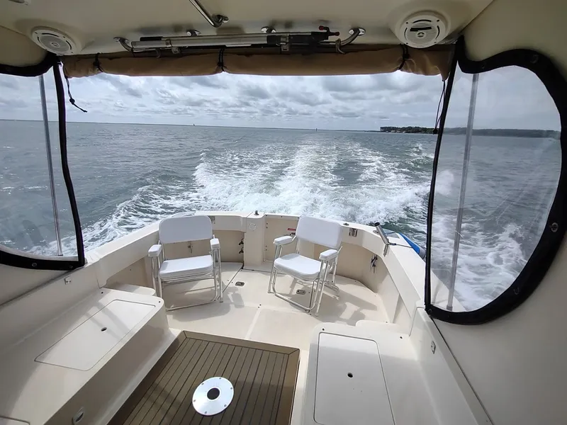 Slide: The Image of Mainship Pilot 30-II Sedan 2005 - 4