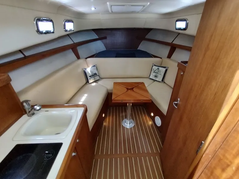 Slide: The Image of Mainship Pilot 30-II Sedan 2005 - 52
