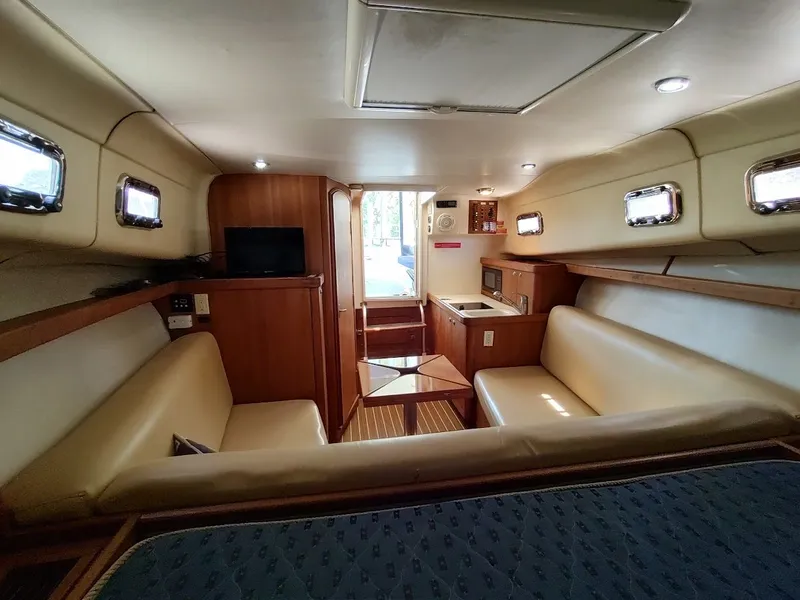 Slide: The Image of Mainship Pilot 30-II Sedan 2005 - 70