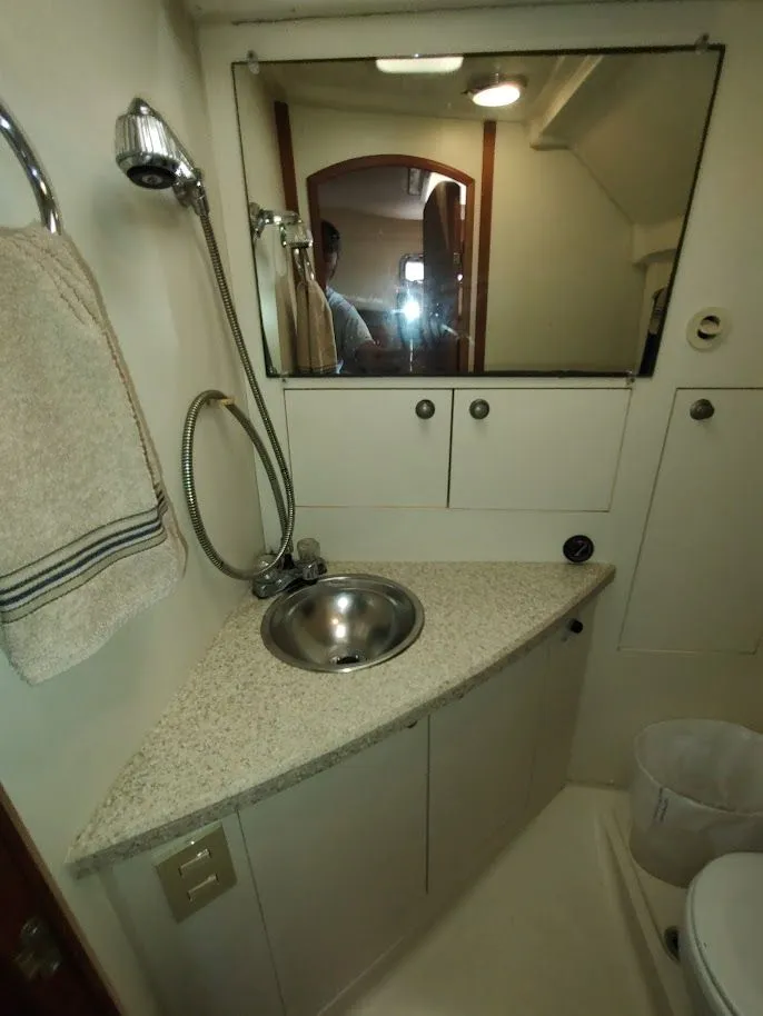 Slide: The Image of Mainship Pilot 30-II Sedan 2005 - 77