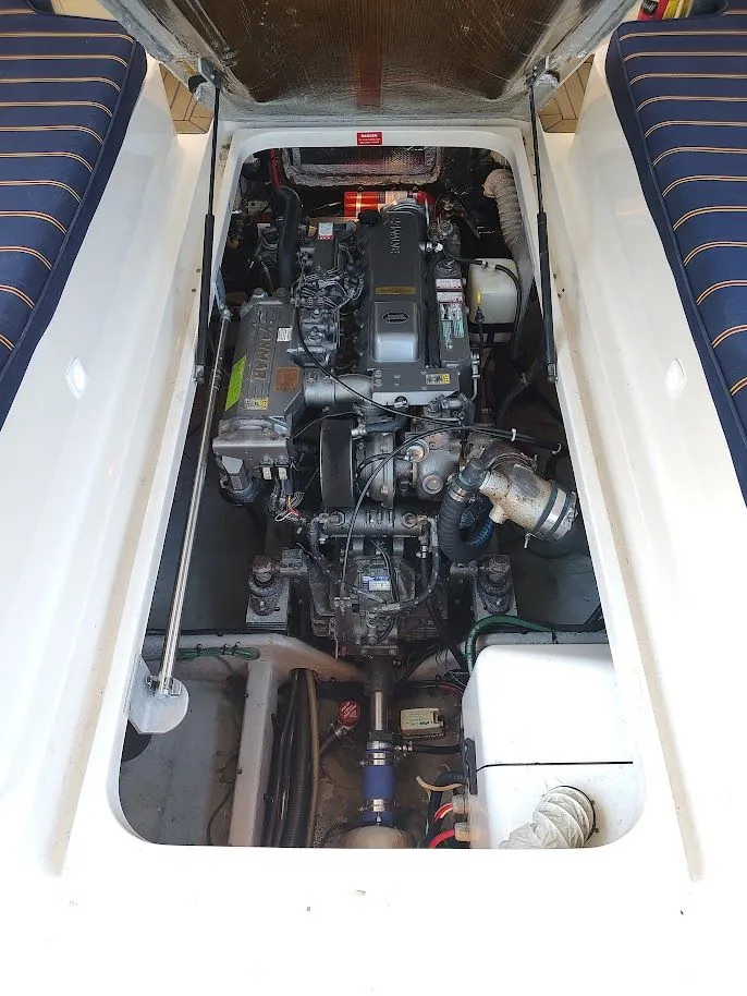 Slide: The Image of Mainship Pilot 30-II Sedan 2005 - 93
