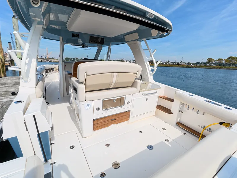Slide: The Image of Boston Whaler 350 Realm 2027 - 9