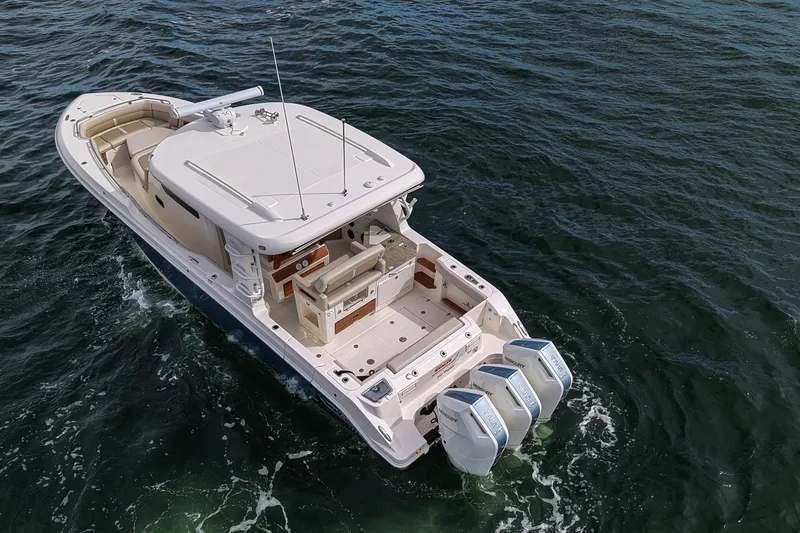Slide: The Image of Boston Whaler 350 Realm 2027 - 33