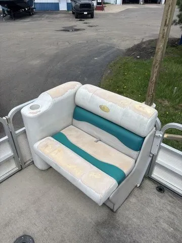 Slide: The Image of Smoker Craft 16' Pontoon 2004 - 10