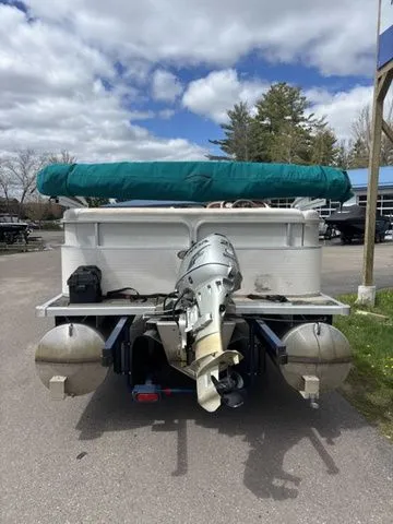 Slide: The Image of Smoker Craft 16' Pontoon 2004 - 3