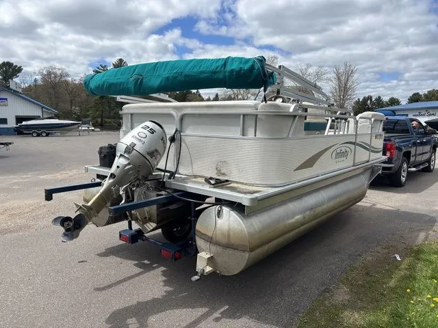 Slide: The Image of Smoker Craft 16' Pontoon 2004 - 4