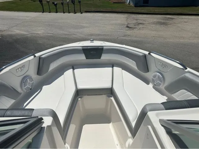 Slide: The Image of Chaparral 23 H2O Sport OB 2019 - 11