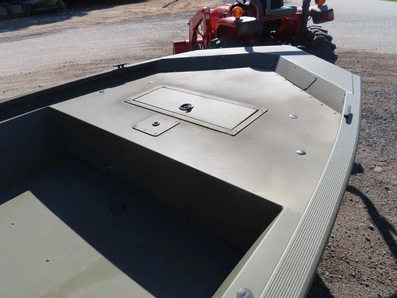 Slide: The Image of 2024 Tracker 1648 AWL boat with durable construction. - 19