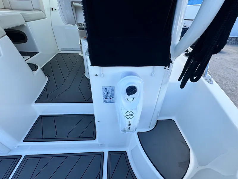 Slide: The Image of Boston Whaler 315 CONQUEST 2018 - 19