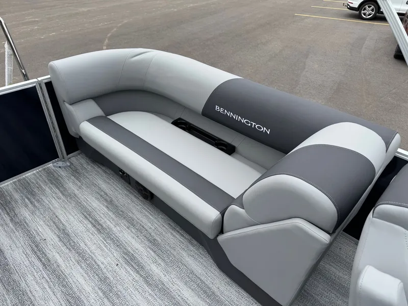 Slide: The Image of 2026 Bennington 22SSR boat seat with gray design. - 39