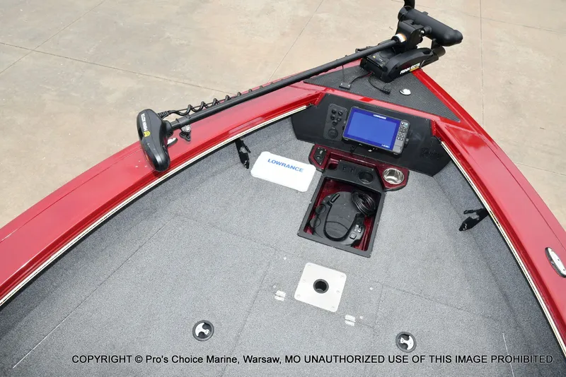 Slide: The Image of Ranger VX1888 WT boat with Lowrance electronics and Minn Kota motor. - 10