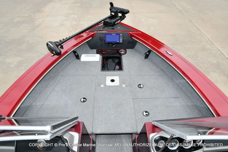 Slide: The Image of 2021 Ranger VX1888 WT boat with Lowrance technology and gray deck. - 9
