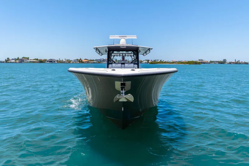 Slide: The Image of Yellowfin 42 Offshore 2024 - 11