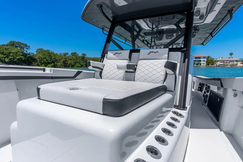 Slide: The Image of Yellowfin 42 Offshore 2024 - 42