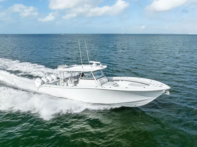 Slide: The Image of Yellowfin 42 Offshore 2024 - 85