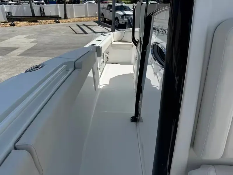 Slide: The Image of Interior view of Sea Hunt Ultra 275 SE boat, 2023 model. - 16