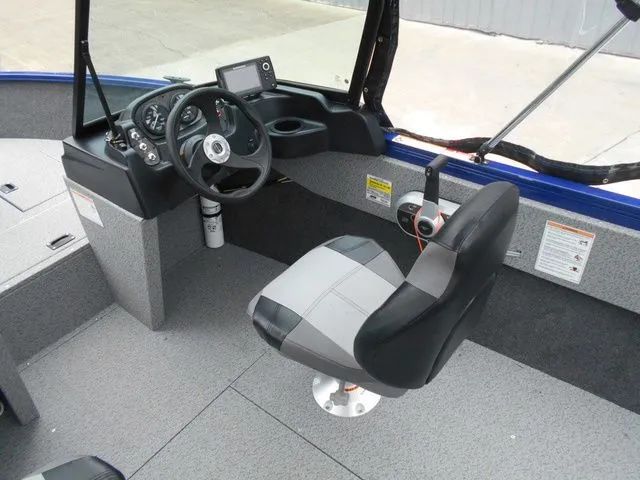 Slide: The Image of Crestliner 1650 Kodiak Walkthrough 2025 - 12
