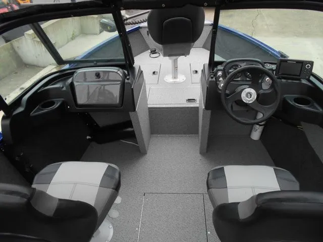 Slide: The Image of Crestliner 1650 Kodiak Walkthrough 2025 - 9