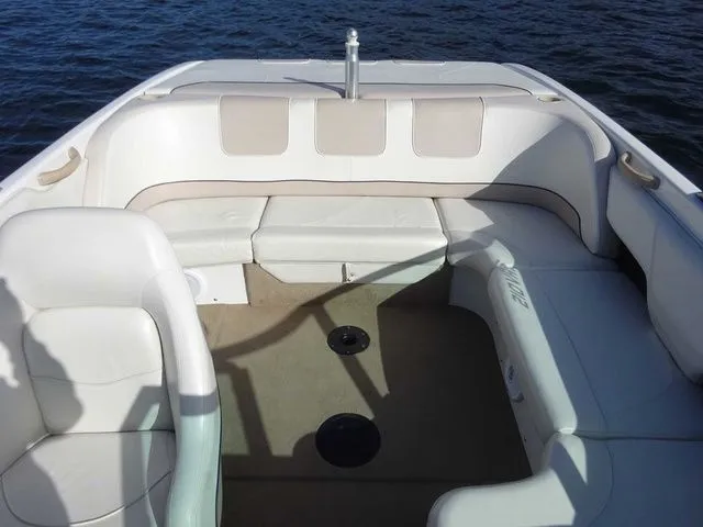 Slide: The Image of MasterCraft MariStar 210 VRS 2000 - 23
