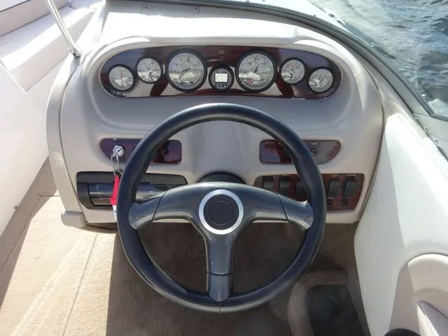 Slide: The Image of MasterCraft MariStar 210 VRS 2000 - 5
