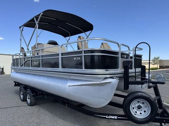 Slide: The Image of Lowe SF 214 Sport Fish 2017 - 11