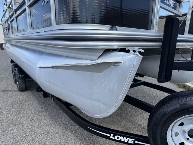 Slide: The Image of Lowe SF 214 Sport Fish 2017 - 15