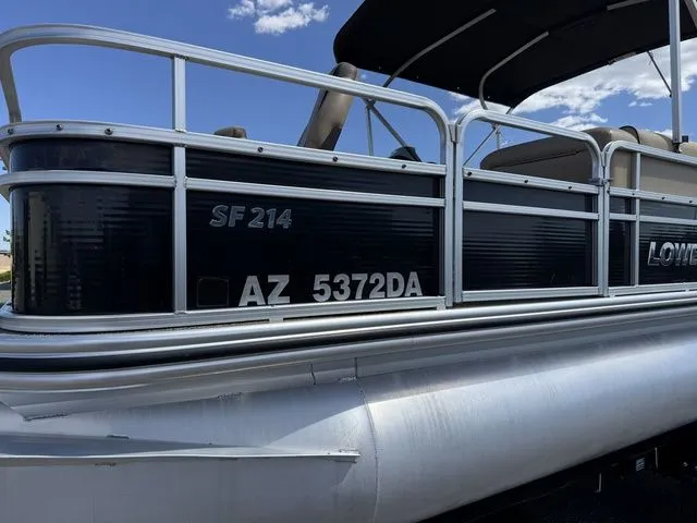 Slide: The Image of Lowe SF 214 Sport Fish 2017 - 52