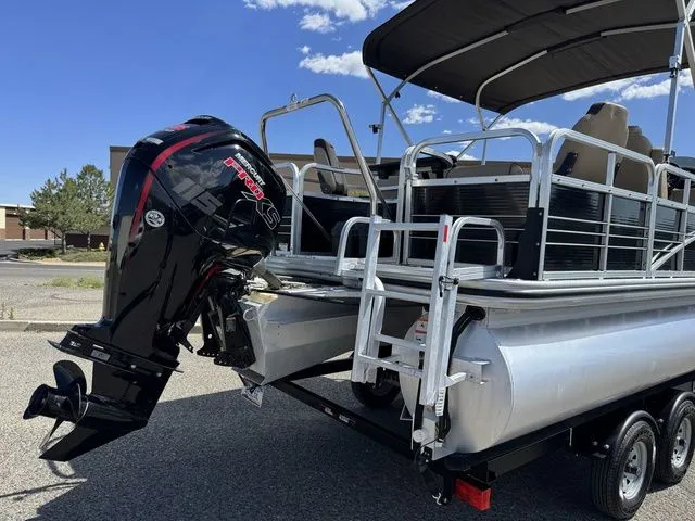 Slide: The Image of Lowe SF 214 Sport Fish 2017 - 6