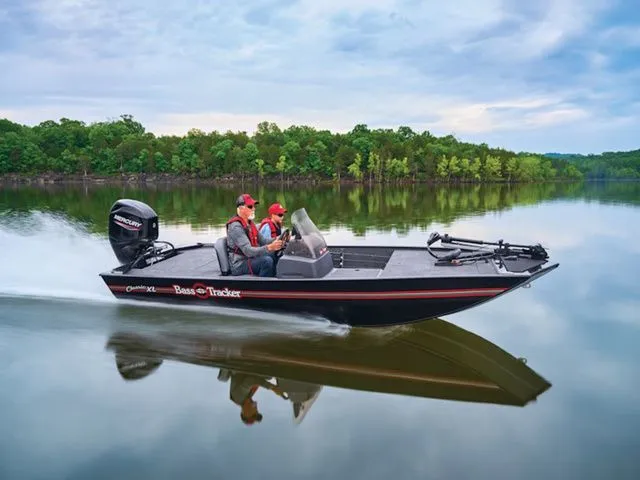 The Image of Tracker Bass Tracker Classic XL 2026 - 1