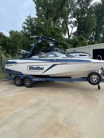 The Image of Malibu Wakesetter 22 LSV 2022 - 1