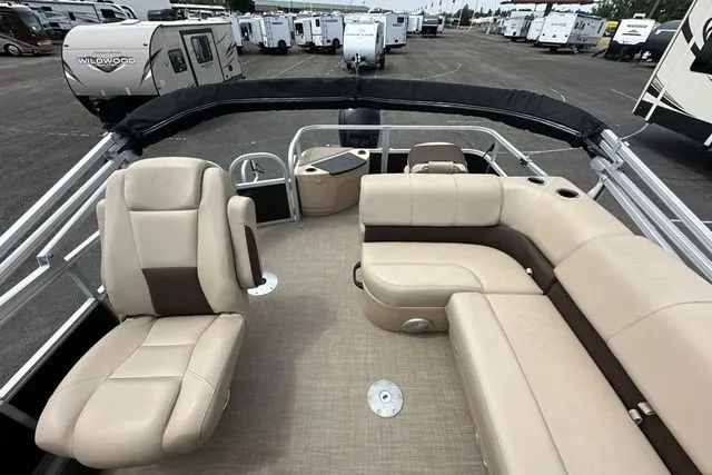 Slide: The Image of Tracker Fishing Barge 21 2019 - 10