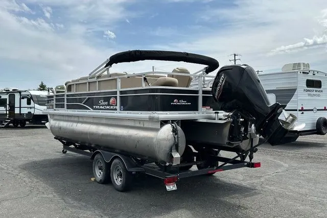 Slide: The Image of Tracker Fishing Barge 21 2019 - 5