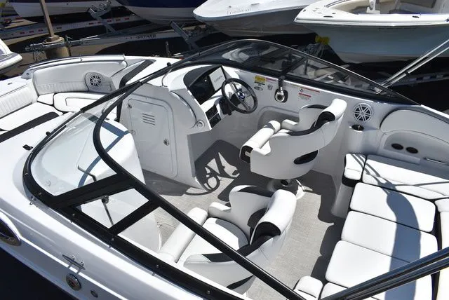 Slide: The Image of Stingray 211 DC 2026 - 15